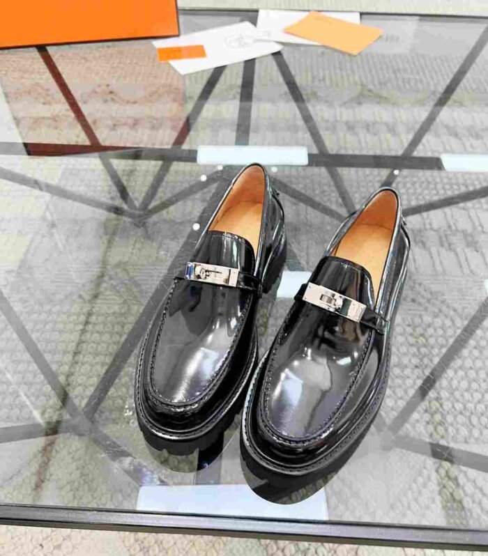 Hermès Chypre Sandal Calfskin Slide H Buckle