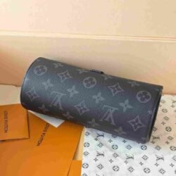 Louis Vuitton Twist MM Epi Leather Shoulder Bag