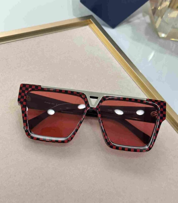 Louis Vuitton Sungalsses