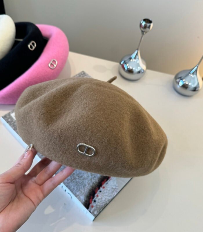 Hermes Caps