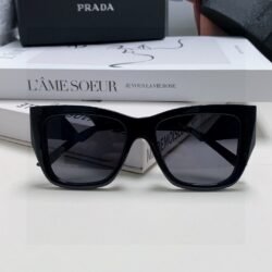 Prada Sungalsses