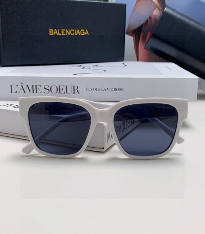 Balenciaga Sungalsses