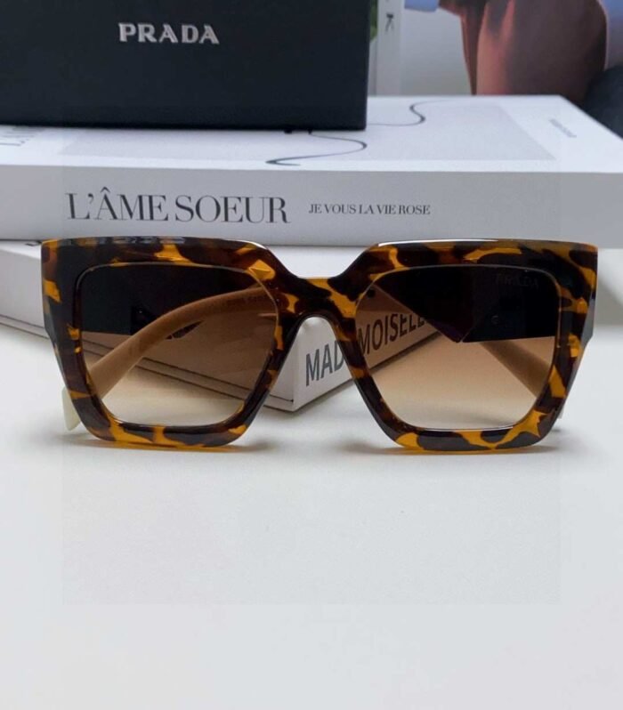 Prada Sungalsses