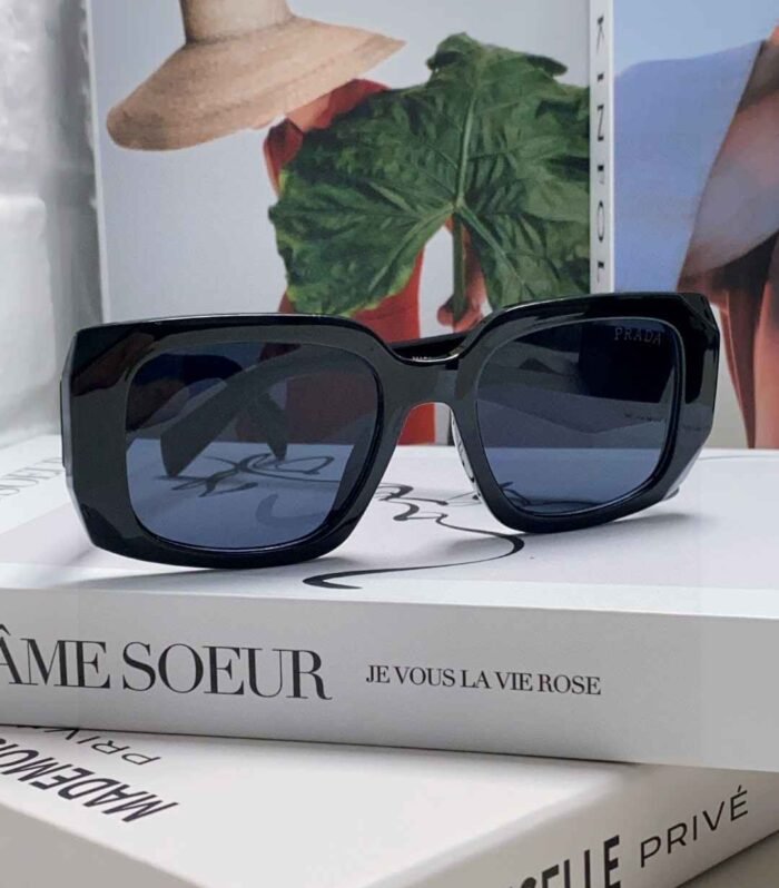Prada Sungalsses