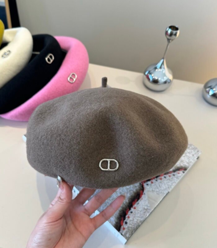 Hermes Caps