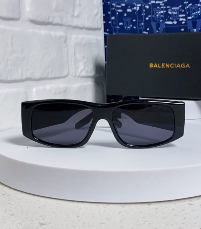 Balenciaga Sungalsses