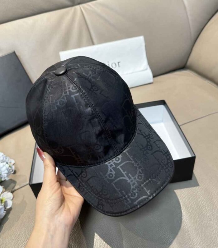 Dior Caps