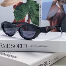 Prada Sungalsses