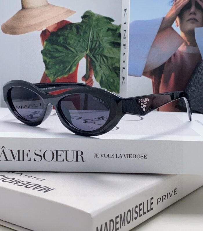 Prada Sungalsses