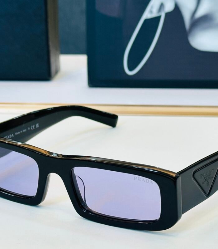 Prada Sungalsses