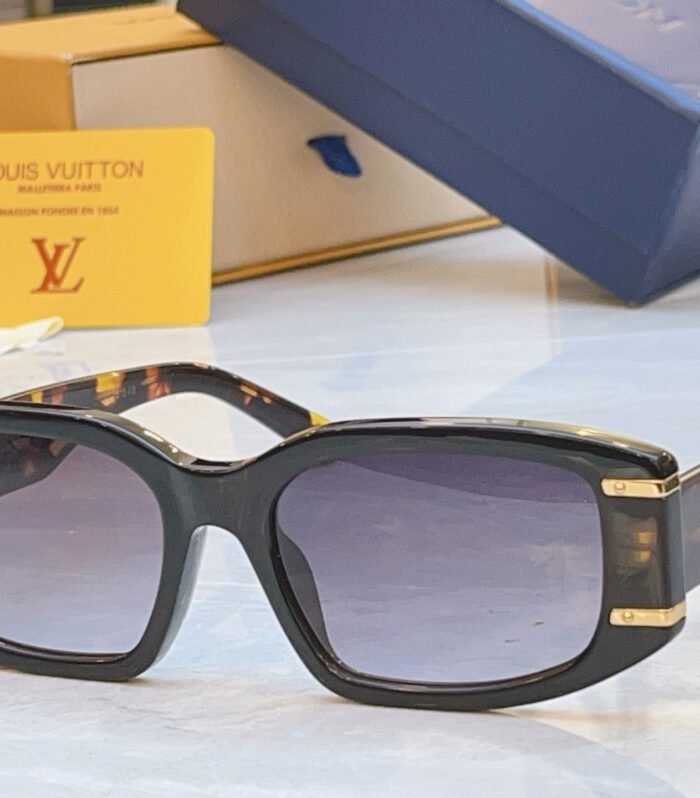 Louis Vuitton Sungalsses
