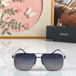 Prada Sungalsses
