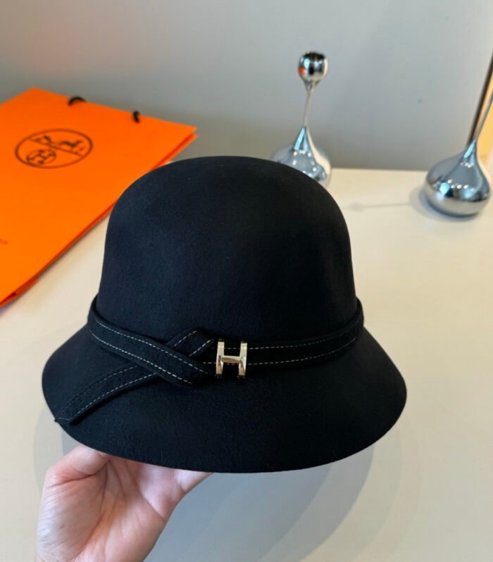 Hermes Caps