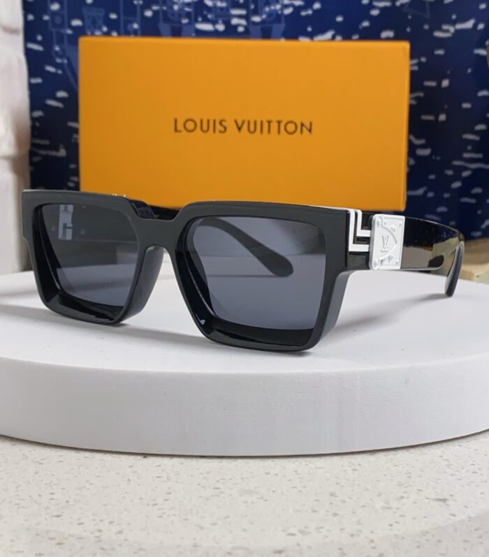 Louis Vuitton Sungalsses