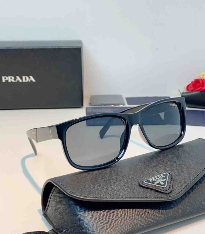 Prada Sungalsses