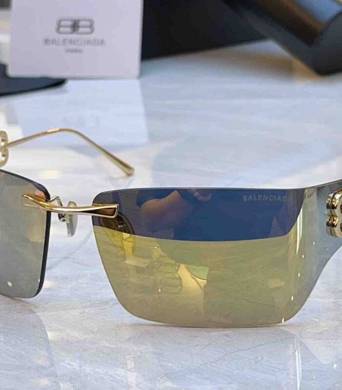 Balenciaga Sungalsses